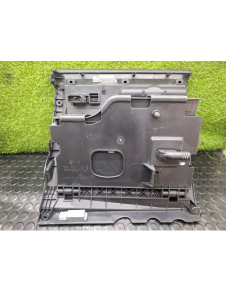 [101770] GUANTERA - VOLKSWAGEN TIGUAN