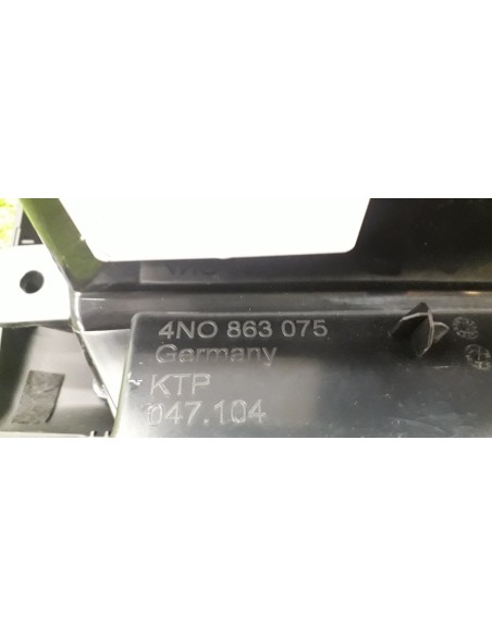 [95376] GUANTERA CONSOLA CENTRAL - AUDI A8 (D2) (01/1994 - 01/1999)