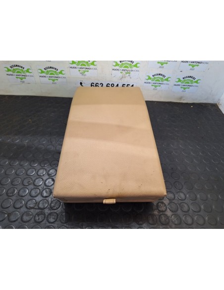 [104571] GUANTERA CONSOLA CENTRAL - MERCEDES CLASE GLS (W166) (01/2015 - ...)