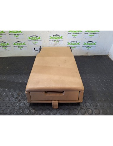 [104571] GUANTERA CONSOLA CENTRAL - MERCEDES...