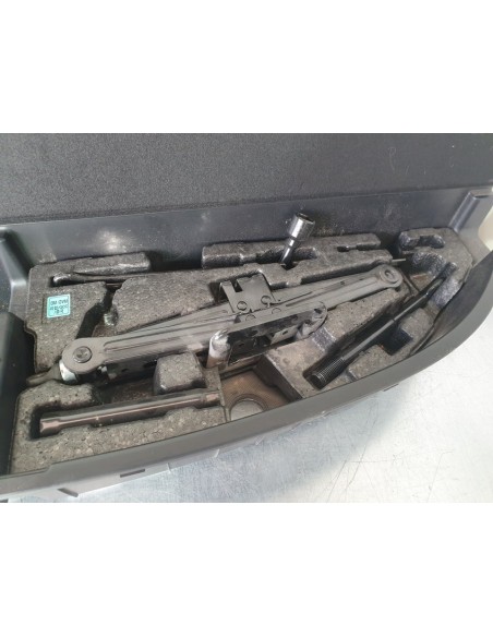 [95653] GUANTERA DE MALETERO - HYUNDAI SANTA FE (01/2018 - ...)