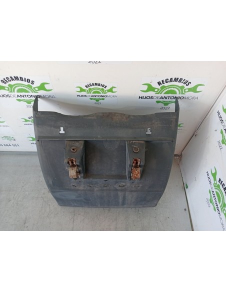 [100276] GUARDABARRO TRASERO DELANTERO DERECHO - IVECO STRALIS (AS) (01/2012 - 01/2019)