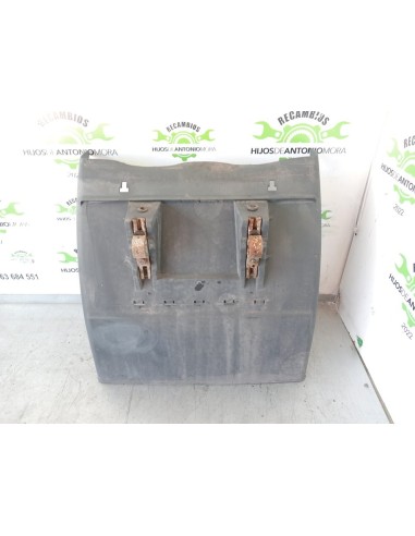 [100276] GUARDABARRO TRASERO DELANTERO DERECHO...