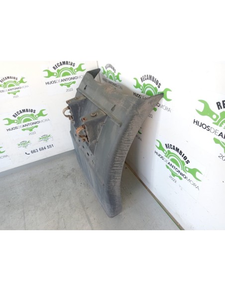 [100276] GUARDABARRO TRASERO DELANTERO DERECHO - IVECO STRALIS (AS) (01/2012 - 01/2019)