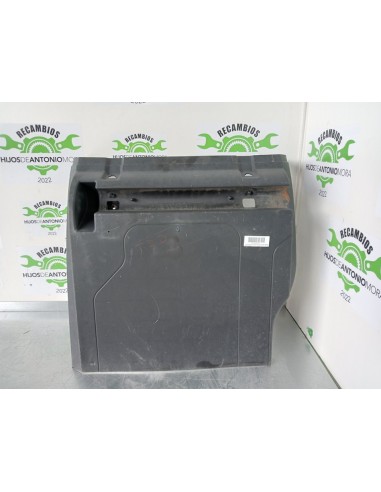 [95775] GUARDABARRO TRASERO DELANTERO DERECHO -...