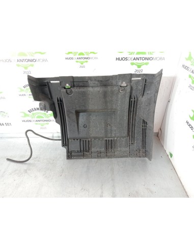 [99313] GUARDABARRO TRASERO DELANTERO DERECHO -...