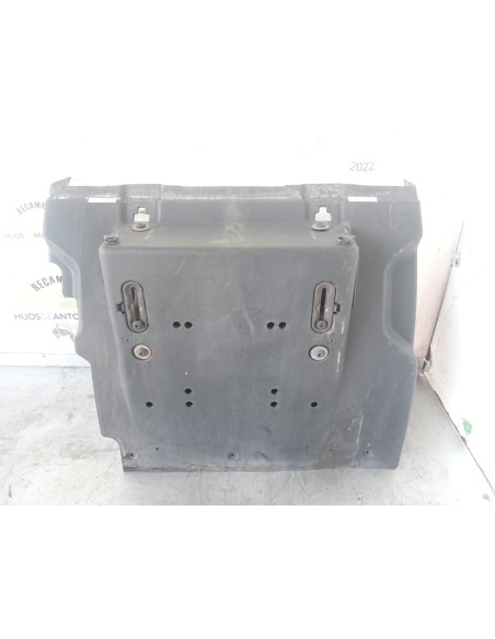 [105821] GUARDABARRO TRASERO DELANTERO IZQUIERDO - RENAULT SERIE T (01/2013 - ...)