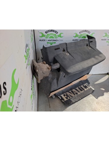 [105592] GUARDABARRO TRASERO DERECHO - VOLVO FH...