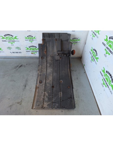 [103411] GUARDABARRO TRASERO IZQUIERDO - IVECO EUROCARGO TECTOR (01/2001 - 12/2003)