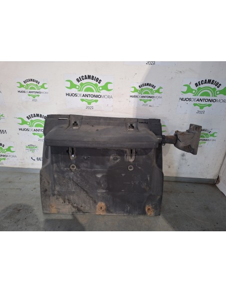 [105593] GUARDABARRO TRASERO IZQUIERDO - VOLVO FH 12 2002 - (01/2002 - 01/2006)