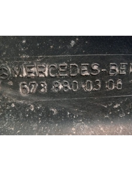 [105215] GUARDABARROS BAJO CABINA DERECHO - MERCEDES 914