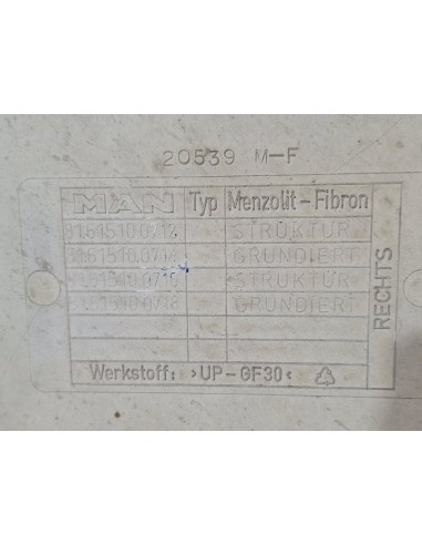 [99557] GUARDABARROS BAJO CABINA DERECHO - MAN...