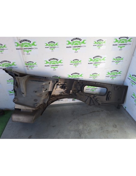 [105860] GUARDABARROS BAJO CABINA DERECHO - RENAULT SERIE T (01/2013 - ...)