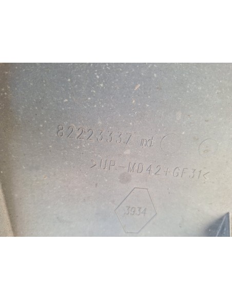 [105860] GUARDABARROS BAJO CABINA DERECHO - RENAULT SERIE T (01/2013 - ...)