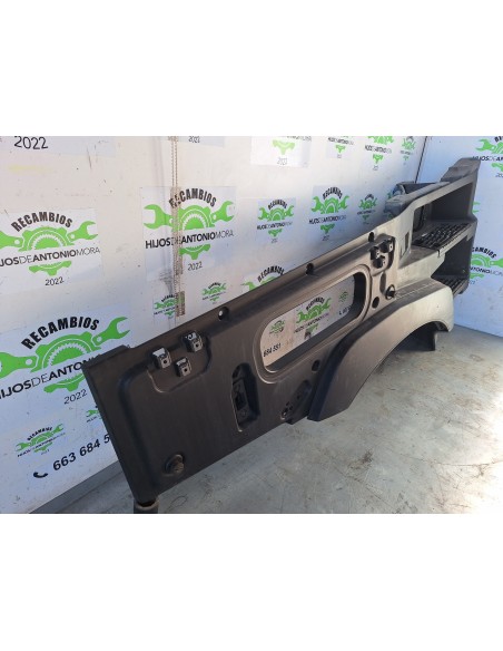 [105860] GUARDABARROS BAJO CABINA DERECHO - RENAULT SERIE T (01/2013 - ...)