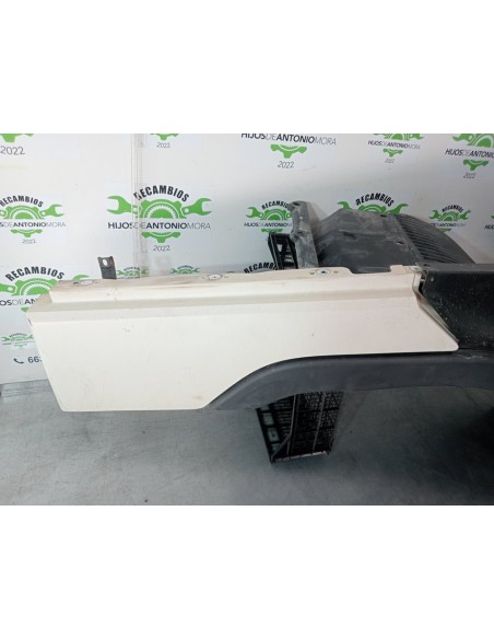 [100406] GUARDABARROS BAJO CABINA DERECHO - VOLVO FH 12 2002 - (01/2002 - 01/2006)