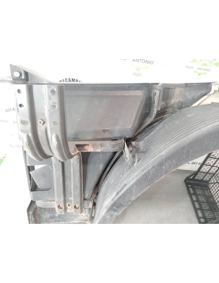 [100406] GUARDABARROS BAJO CABINA DERECHO - VOLVO FH 12 2002 - (01/2002 - 01/2006)