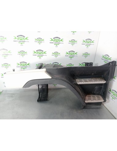 [100406] GUARDABARROS BAJO CABINA DERECHO -...