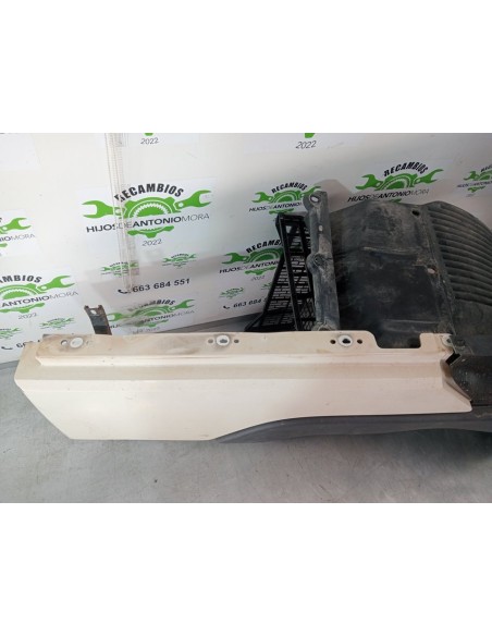 [100406] GUARDABARROS BAJO CABINA DERECHO - VOLVO FH 12 2002 - (01/2002 - 01/2006)