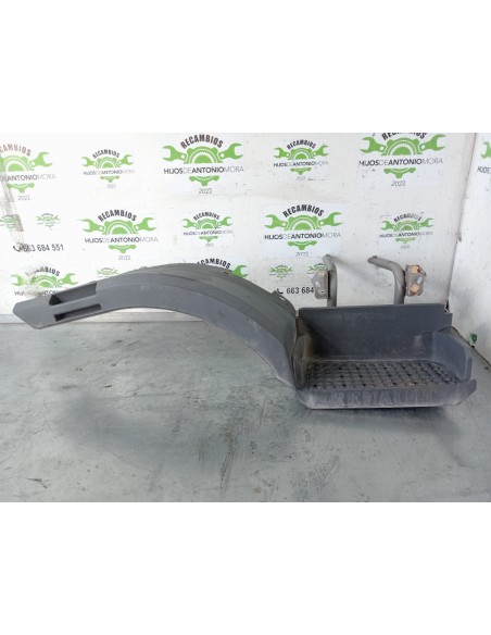 [106141] GUARDABARROS BAJO CABINA DERECHO - RENAULT M 230