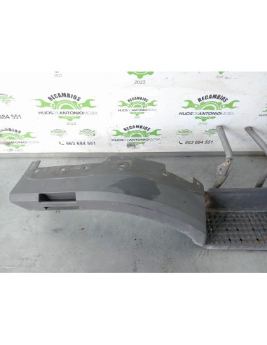 [106141] GUARDABARROS BAJO CABINA DERECHO -...