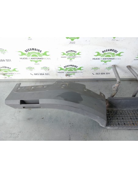 [106141] GUARDABARROS BAJO CABINA DERECHO - RENAULT M 230