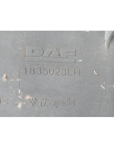 [104381] GUARDABARROS BAJO CABINA IZQUIERDO -...