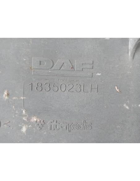 [104381] GUARDABARROS BAJO CABINA IZQUIERDO - DAF SERIE XF EURO 6 (01/2013 - ...)