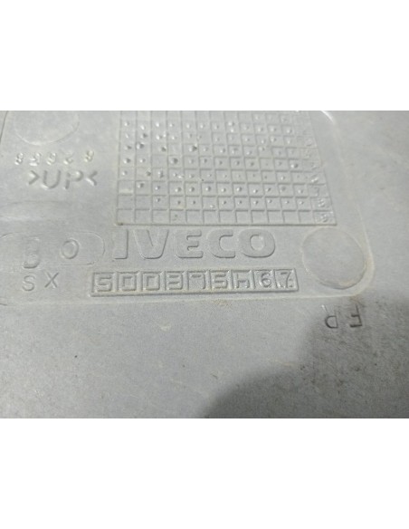 [99671] GUARDABARROS BAJO CABINA IZQUIERDO - IVECO STRALIS (AS) (01/2012 - 01/2019)