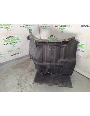 [106733] GUARDABARROS BAJO CABINA IZQUIERDO -...