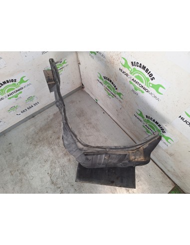 [106733] GUARDABARROS BAJO CABINA IZQUIERDO -...