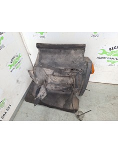 [104764] GUARDABARROS FIJO CABINA DERECHO - NISSAN...