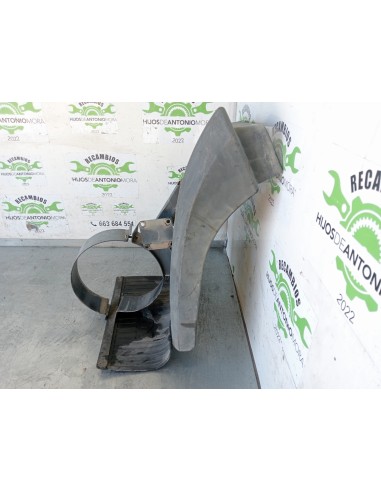 [106201] GUARDABARROS FIJO CABINA DERECHO - MAN...