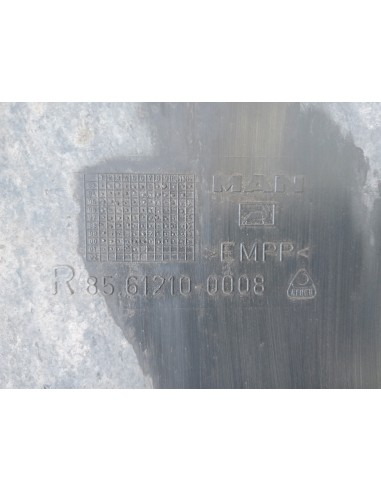 [106201] GUARDABARROS FIJO CABINA DERECHO - MAN...