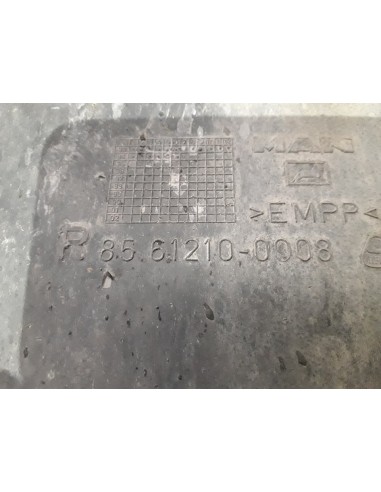 [97694] GUARDABARROS FIJO CABINA DERECHO - MAN...