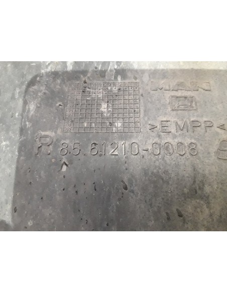 [97694] GUARDABARROS FIJO CABINA DERECHO - MAN 12.224