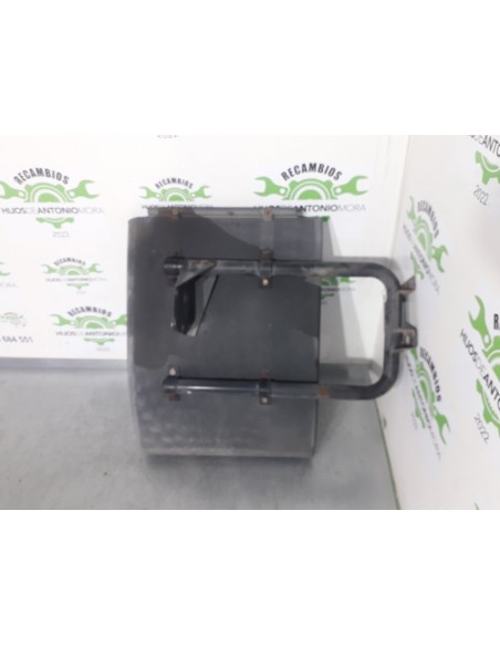 [97694] GUARDABARROS FIJO CABINA DERECHO - MAN 12.224