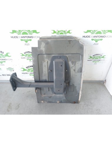 [102680] GUARDABARROS FIJO CABINA DERECHO -...