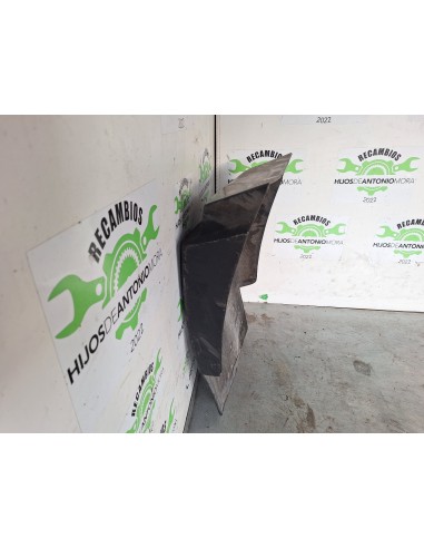 [105175] GUARDABARROS FIJO CABINA DERECHO -...