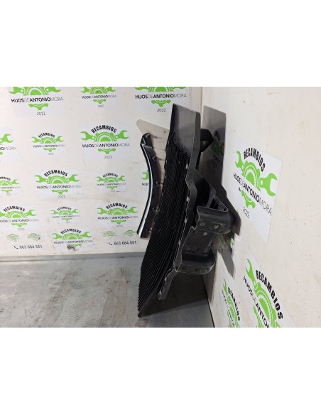 [106557] GUARDABARROS FIJO CABINA DERECHO - MAN TGX 18.XXX (01/2007 - 12/2017)