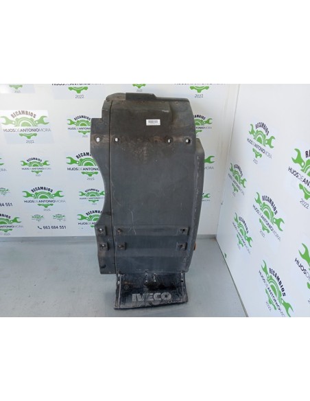 [96329] GUARDABARROS FIJO CABINA DERECHO - IVECO STRALIS (AS) (01/2012 - 01/2019)