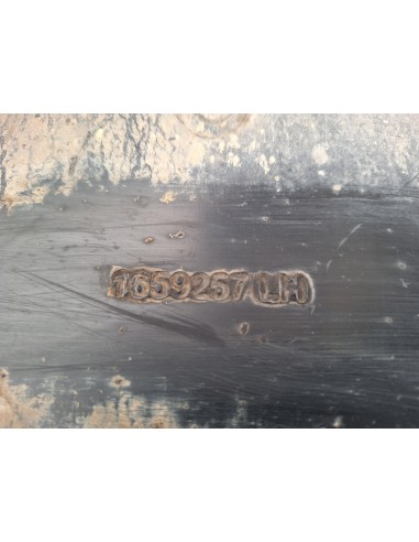 [105655] GUARDABARROS FIJO CABINA IZQUIERDO -...