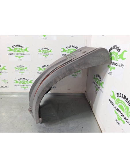 [99649] GUARDABARROS FIJO CABINA IZQUIERDO - RENAULT PREMIUM ROUTE -2006 (01/2005 - 01/2013)