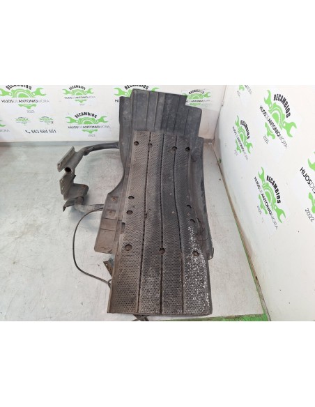 [100274] GUARDABARROS FIJO CABINA IZQUIERDO - IVECO STRALIS (AS) (01/2012 - 01/2019)