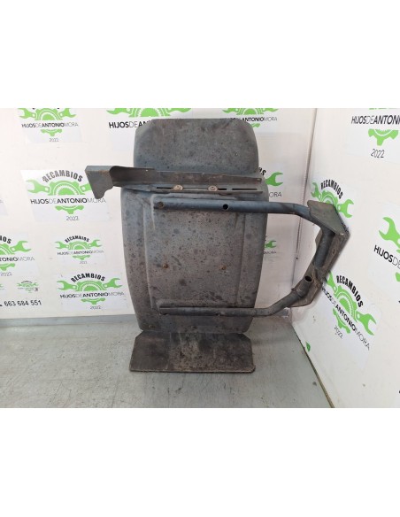 [100278] GUARDABARROS FIJO CABINA IZQUIERDO - RENAULT MIDLUM (01/2000 - 12/2013)