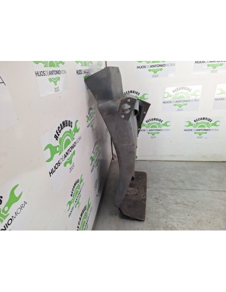 [100278] GUARDABARROS FIJO CABINA IZQUIERDO - RENAULT MIDLUM (01/2000 - 12/2013)