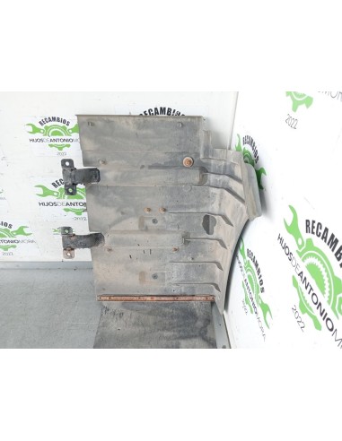 [102538] GUARDABARROS FIJO CABINA IZQUIERDO -...