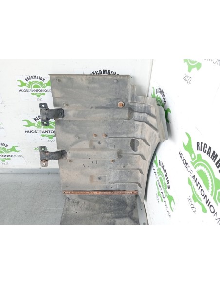 [102538] GUARDABARROS FIJO CABINA IZQUIERDO - NISSAN ATLEON