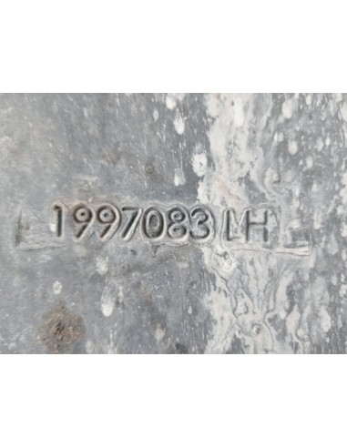 [104382] GUARDABARROS FIJO CABINA IZQUIERDO -...