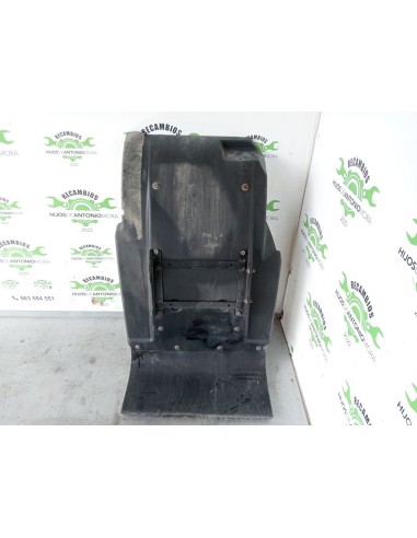 [104382] GUARDABARROS FIJO CABINA IZQUIERDO -...